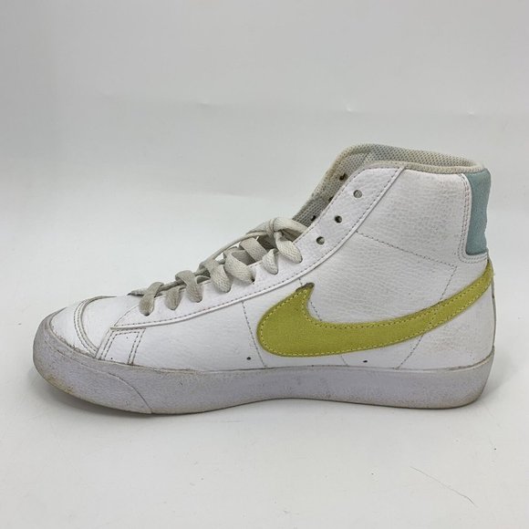 Nike Blazer Mid '77 White Suede Yellow DH4112-100 Youth 7 - Picture 5 of 10